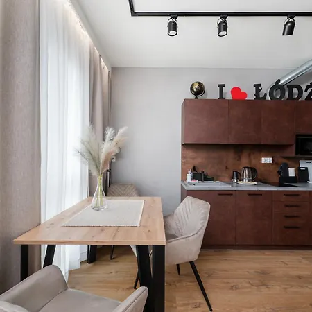 Apartment Globtroter Chic Harmony By Bookinghost *