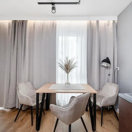 Apartment Globtroter Chic Harmony By Bookinghost Lodz