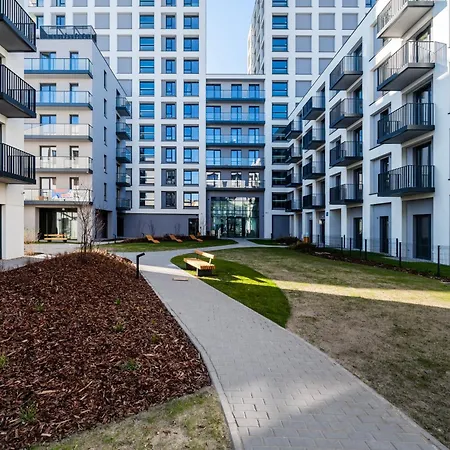 Globtroter Chic Harmony By Bookinghost * Łódź